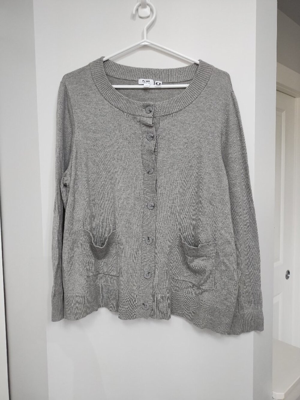 PENN grey button down cardigan with front pockets